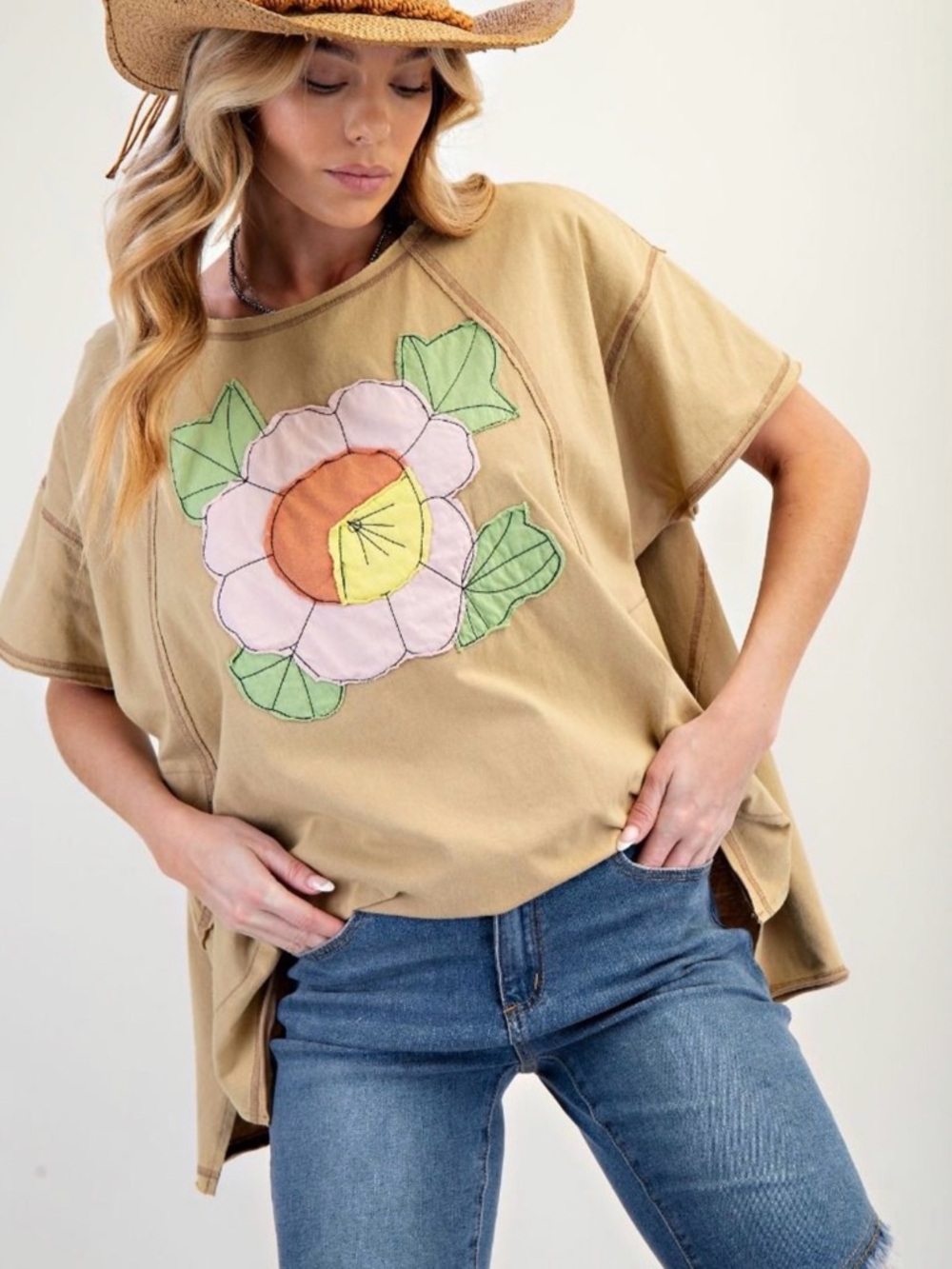 Easel  Tan Floral Appliqué Short Sleeve Pullover - Picture 5 of 6